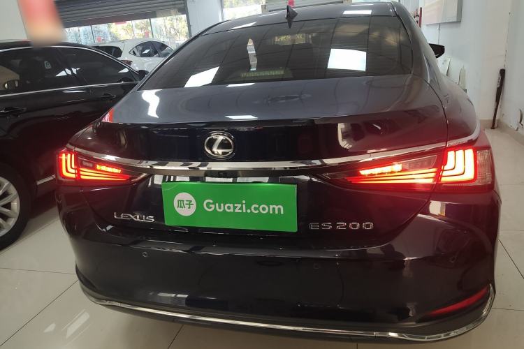 Used Lexus ES 2020 200 Excellence Edition Rear