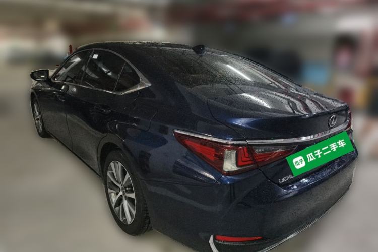 Used Lexus ES 2020 200 Excellence Edition Rear Left 45 Deg