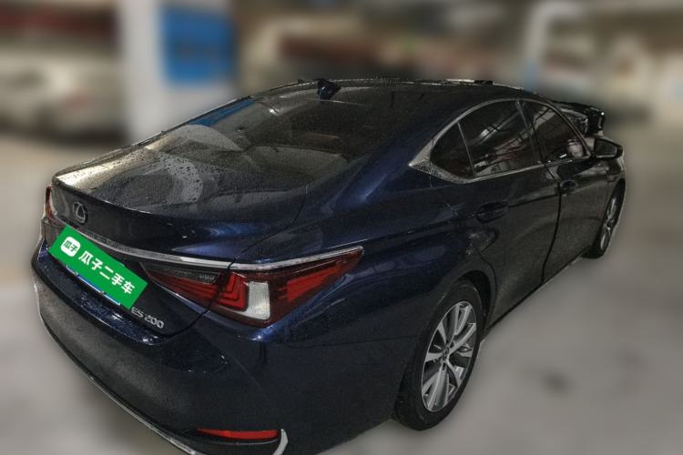 Used Lexus ES 2020 200 Excellence Edition Rear Right 45 Deg