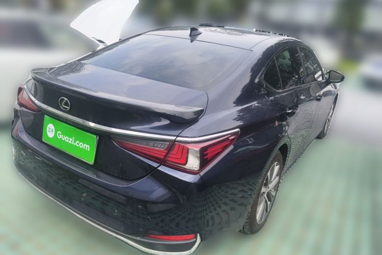 Used Lexus ES 2020 200 Excellence Edition Rear Right 45 Deg