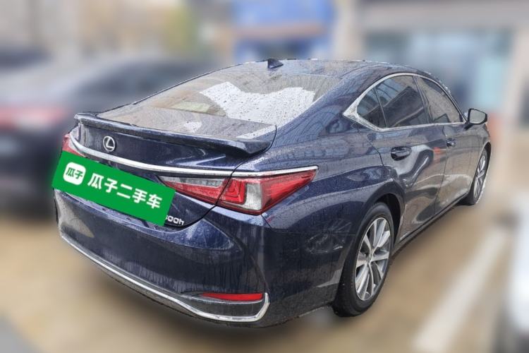 Used Lexus ES 2020 200 Excellence Edition Rear Right 45 Deg