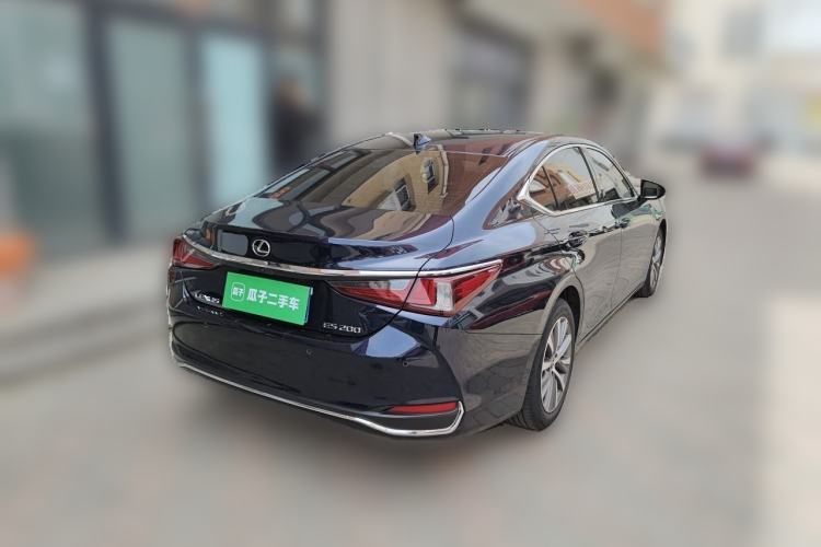 Used Lexus ES 2020 200 Excellence Edition Rear Right 45 Deg