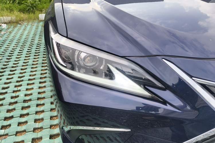 Used Lexus ES 2020 200 Excellence Edition Right Front Headlight
