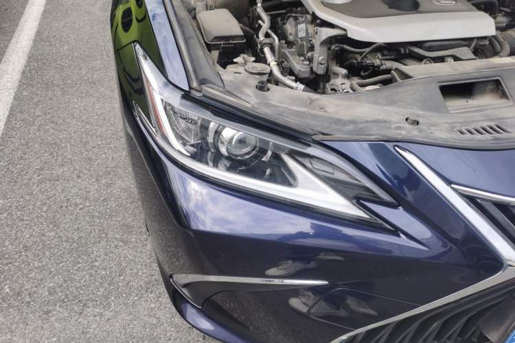 Used Lexus ES 2020 200 Luxury Edition Right Front Headlight