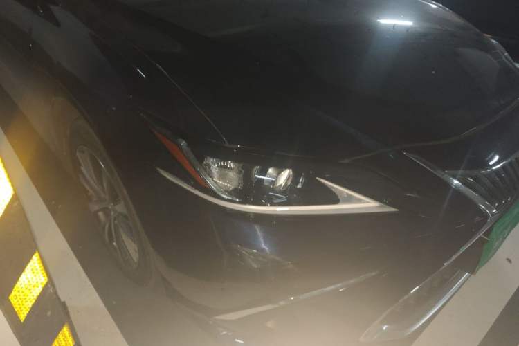 Used Lexus ES 2020 200 Excellence Edition Right Front Headlight