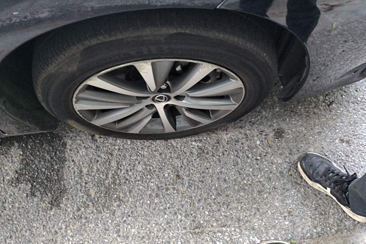 Used Lexus ES 2020 200 Excellence Edition Right Front Wheel Hub