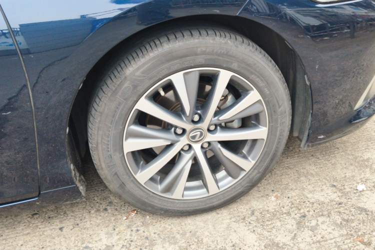 Used Lexus ES 2020 300h Premier Edition Right Front Wheel Hub