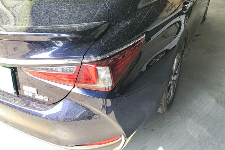 Used Lexus ES 2020 200 Excellence Edition Right Rear Taillight