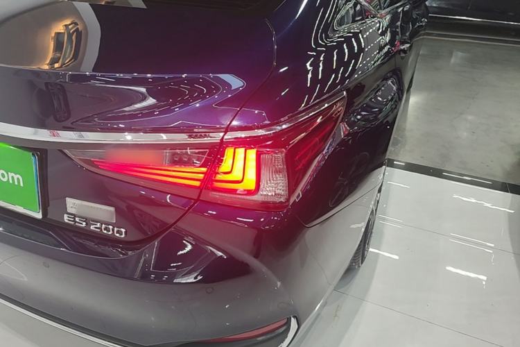 Used Lexus ES 2020 200 Excellence Edition Right Rear Taillight