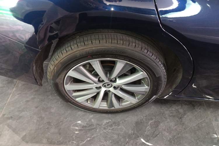 Used Lexus ES 2020 260 Excellence Edition Right Rear Wheel Hub