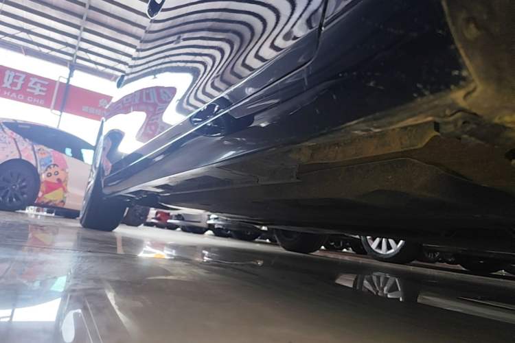 Used Lexus ES 2020 200 Excellence Edition Right Side Sill