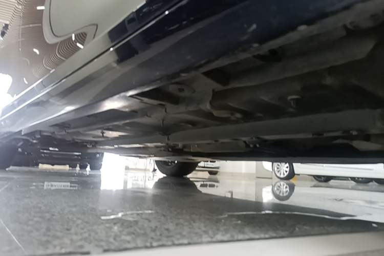 Used Lexus ES 2020 200 Excellence Edition Right Side Sill