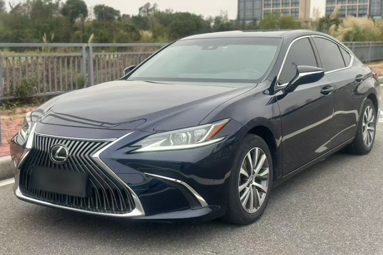 Lexus ES 2020 260 Excellence Edition usata Guazi used car, China used car export, Used car for sale, Used cars, Cheapest cars for sale