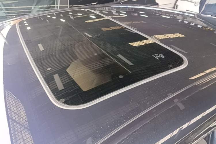 Used Lexus ES 2020 300h Premier Edition Roof