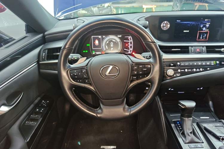 Used Lexus ES 2020 300h Premier Edition Steering Wheel
