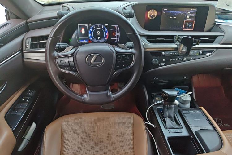 Used Lexus ES 2020 200 Excellence Edition Steering Wheel