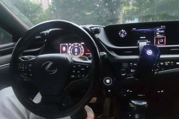 Used Lexus ES 2020 200 Excellence Edition Steering Wheel