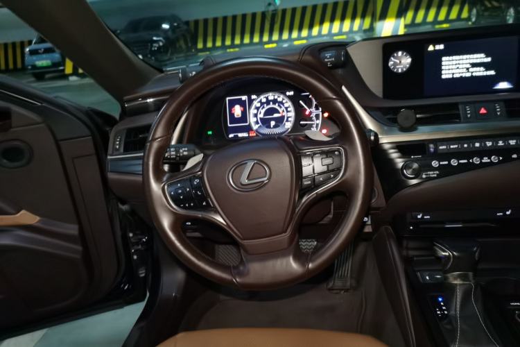 Used Lexus ES 2020 200 Excellence Edition Steering Wheel