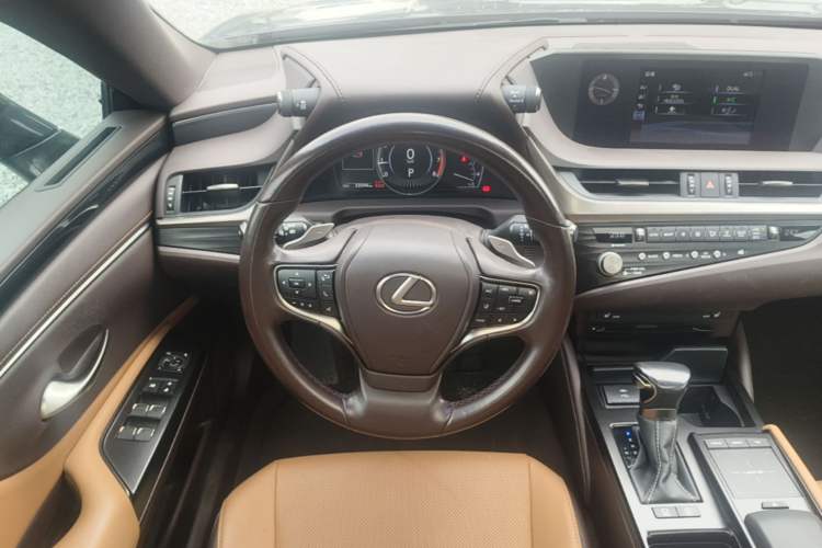 Used Lexus ES 2020 200 Excellence Edition Steering Wheel