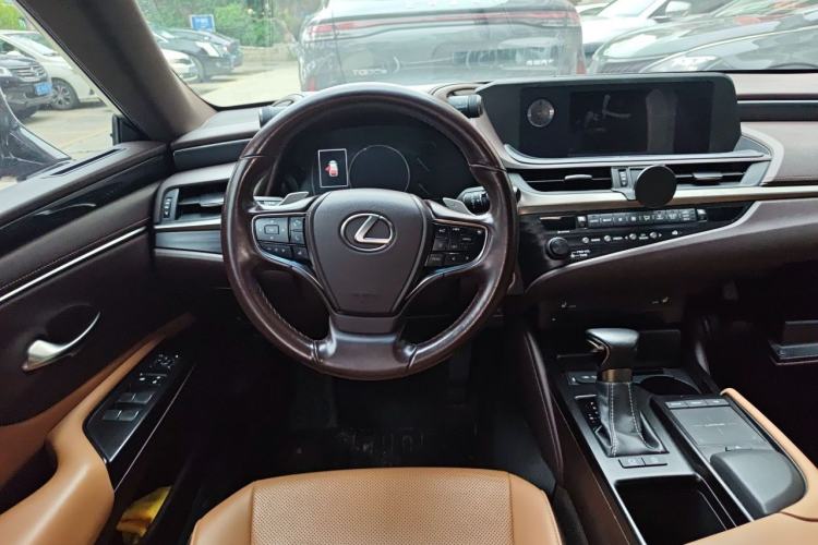 Used Lexus ES 2020 200 Excellence Edition Steering Wheel