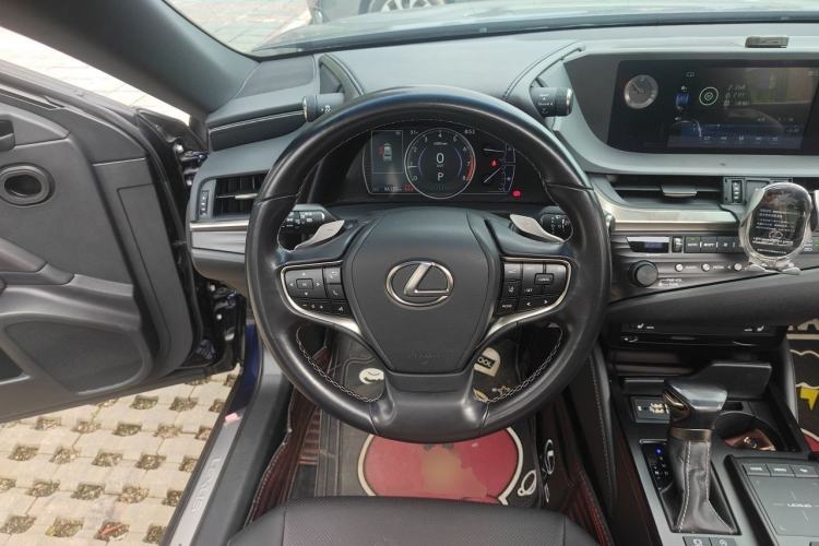 Used Lexus ES 2020 200 Excellence Edition Steering Wheel