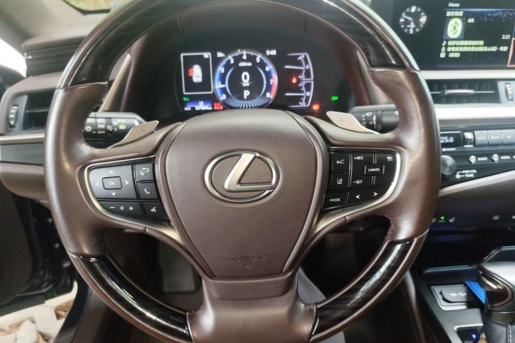 Used Lexus ES 2020 200 Luxury Edition Steering Wheel