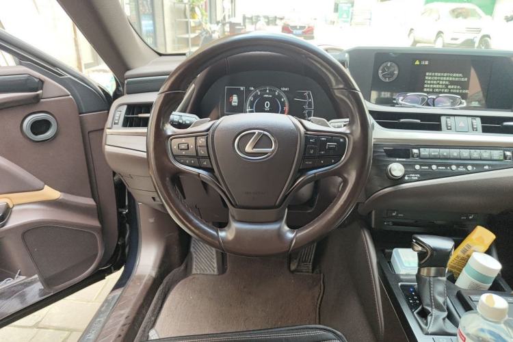 Used Lexus ES 2020 200 Excellence Edition Steering Wheel
