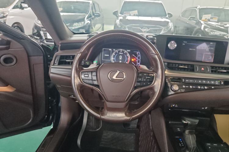 Used Lexus ES 2020 200 Excellence Edition Steering Wheel