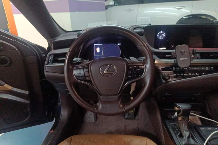 Used Lexus ES 2020 200 Excellence Edition Steering Wheel
