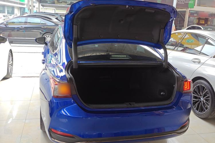 Used Lexus ES 2020 260 F SPORT Trunk