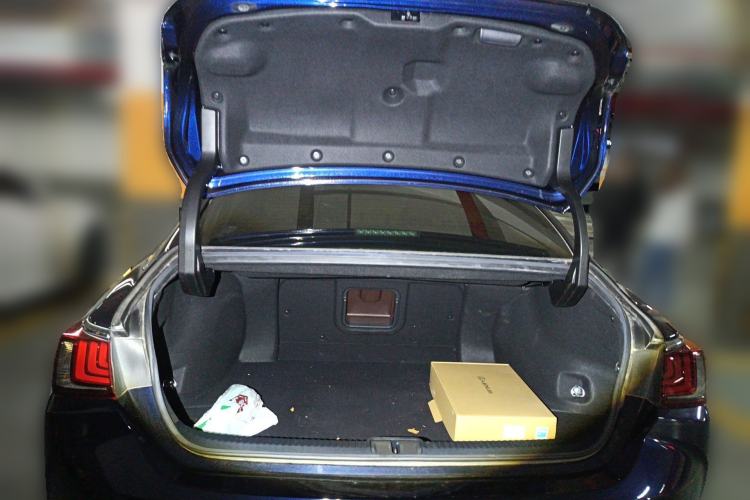 Used Lexus ES 2020 200 Excellence Edition Trunk