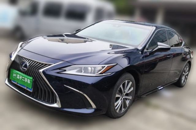 Used Lexus ES 2020 300h Premier Edition