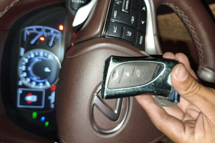 Used Lexus ES 2020 300h Premier Edition Vehicle Key