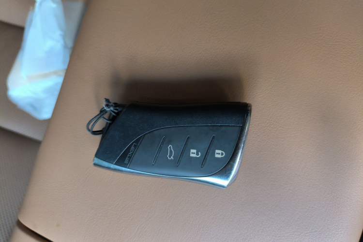 Used Lexus ES 2020 300h Premier Edition Vehicle Key