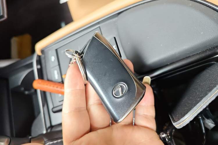 Used Lexus ES 2020 200 Excellence Edition Vehicle Key