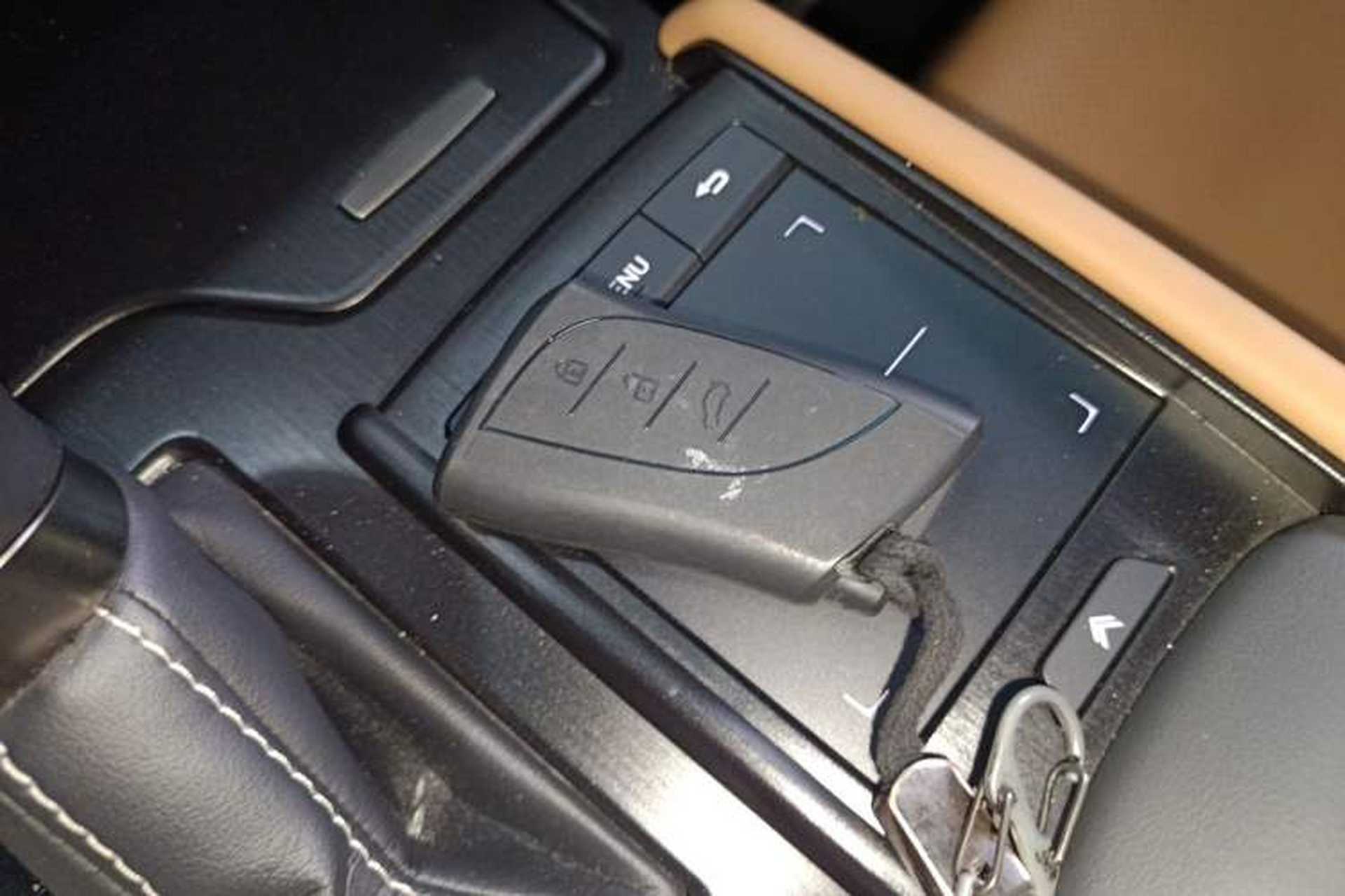 Used Lexus ES 2020 260 Excellence Edition Vehicle Key