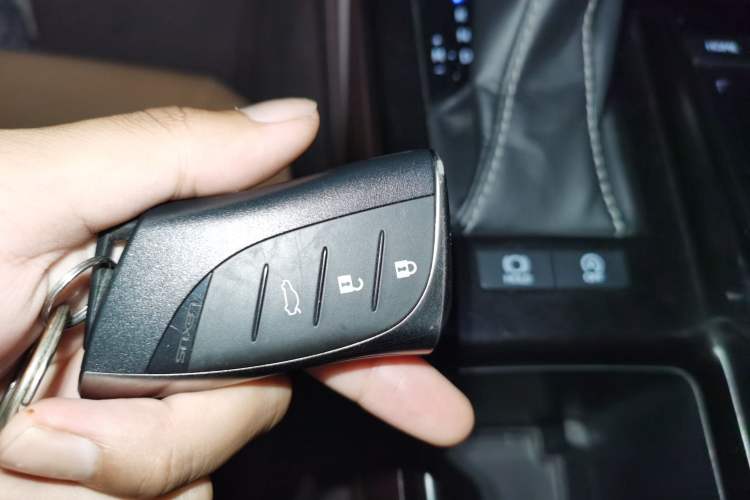 Used Lexus ES 2020 200 Excellence Edition Vehicle Key
