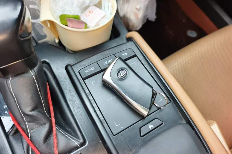 Used Lexus ES 2020 260 Excellence Edition Vehicle Key