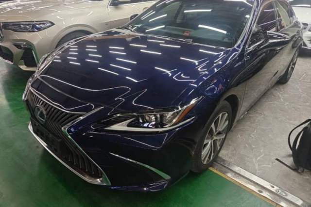 Used Lexus ES 2020 300h Premier Edition