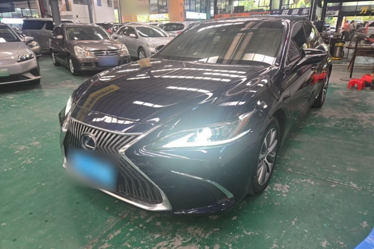 Lexus ES 2020 300h Premier Edition usado Guazi used car, China used car export, Used car for sale, Used  cars, Cheapest cars for sale