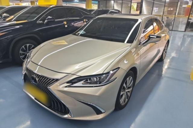 Used Lexus ES 2020 200 Excellence Edition