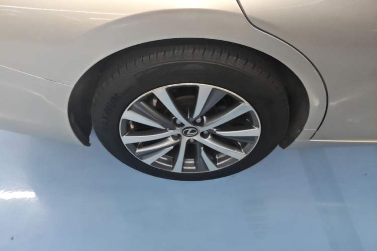 Used Lexus ES 2020 200 Excellence Edition Exterior 5