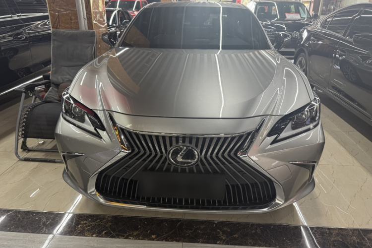 Used Lexus ES 2020 200 Luxury Edition Exterior 8