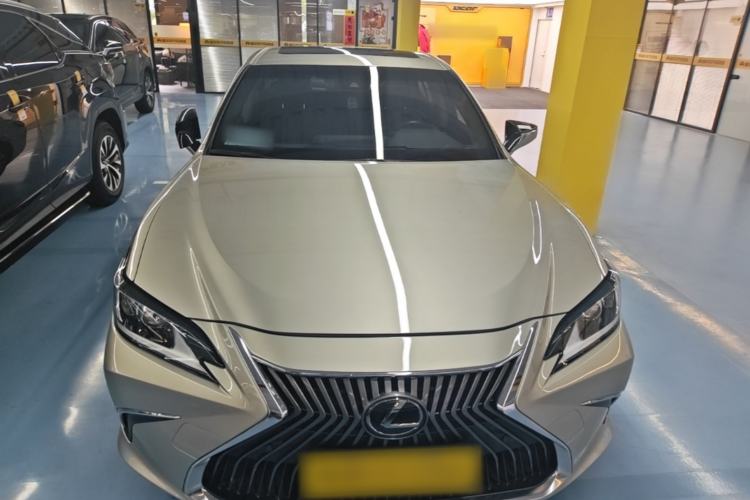 Used Lexus ES 2020 200 Excellence Edition Front