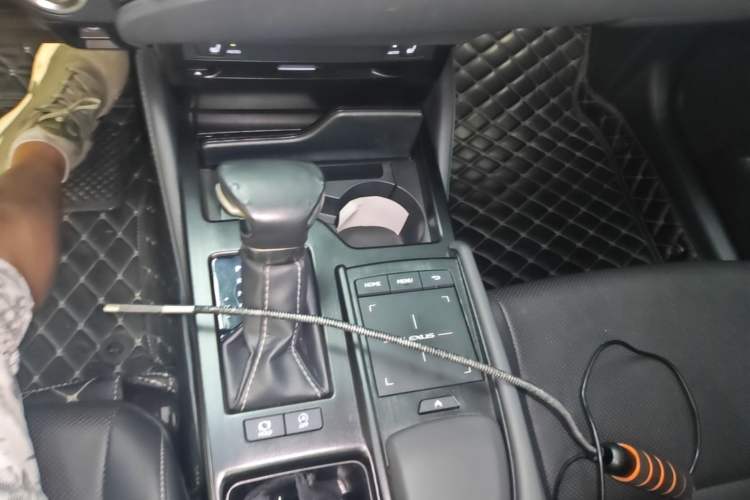 Used Lexus ES 2020 200 Excellence Edition Gear Lever
