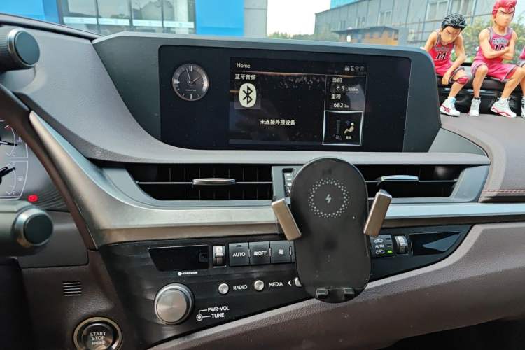 Used Lexus ES 2020 200 Excellence Edition Audio And AC Panel