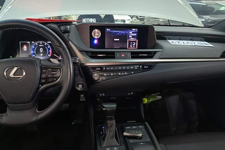Used Lexus ES 2020 200 Excellence Edition Audio And AC Panel