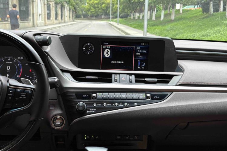 Used Lexus ES 2020 200 Luxury Edition Audio And AC Panel
