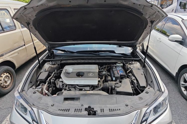 Used Lexus ES 2020 200 Excellence Edition Engine Bay