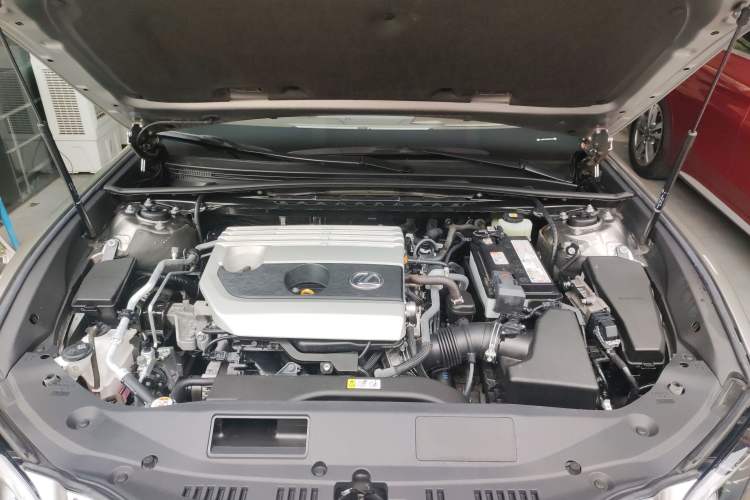 Used Lexus ES 2020 200 Excellence Edition Engine Bay
